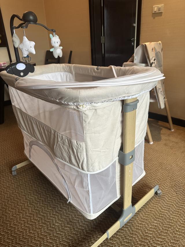 เตียง Snow owl bedside crib 3 in1 ใช้ได้ตั้งแต่แรกเกิดถึง3ปี