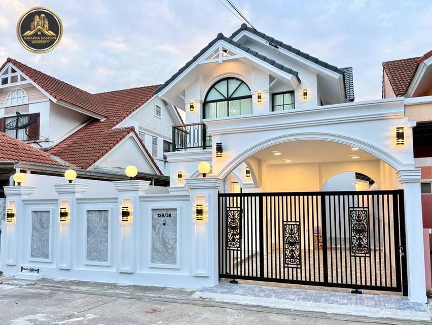 บ้านสวยหรู #หมู่บ้านโฮมทาวน์ศรีราชา หลังเดียวในโครงการ พิกัด📍ศรีราชา  หนองยายบู่ 🏡บ้านแฝดสไตล์เดี่ยว เนื้อที่40.5 ตารางวา 3