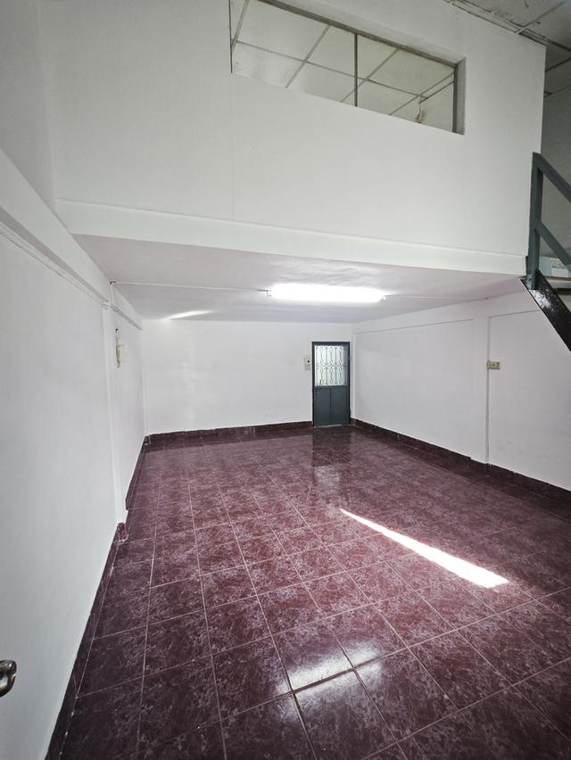 บ้านชั้นครึ่ง มือสอง 4