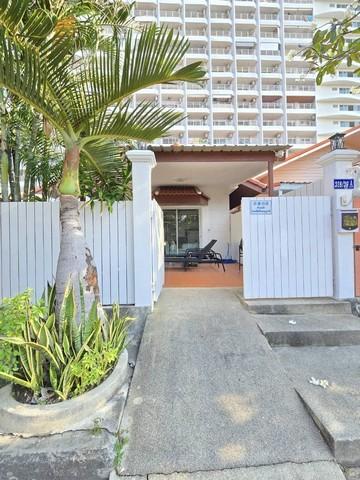บ้านว่างให้เช่า เดินลงทะเล 300 เมตร หมู่บ้านแกรนด์คอนโดเทล สามแยกเทพประสิทธิ์ 6