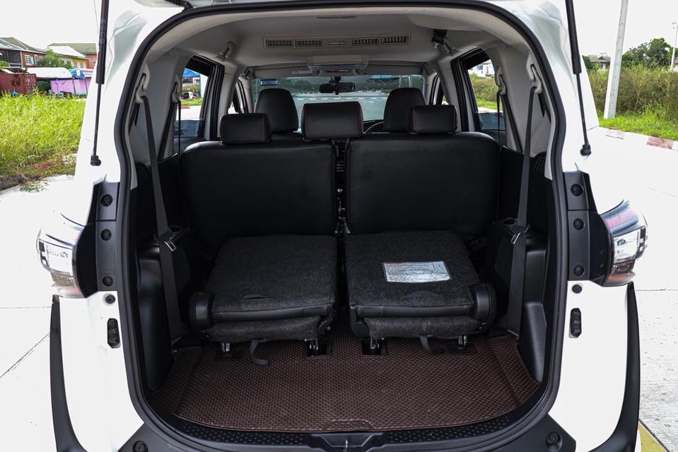2018 toyota sienta 1.5 v ท๊อปสุด 6