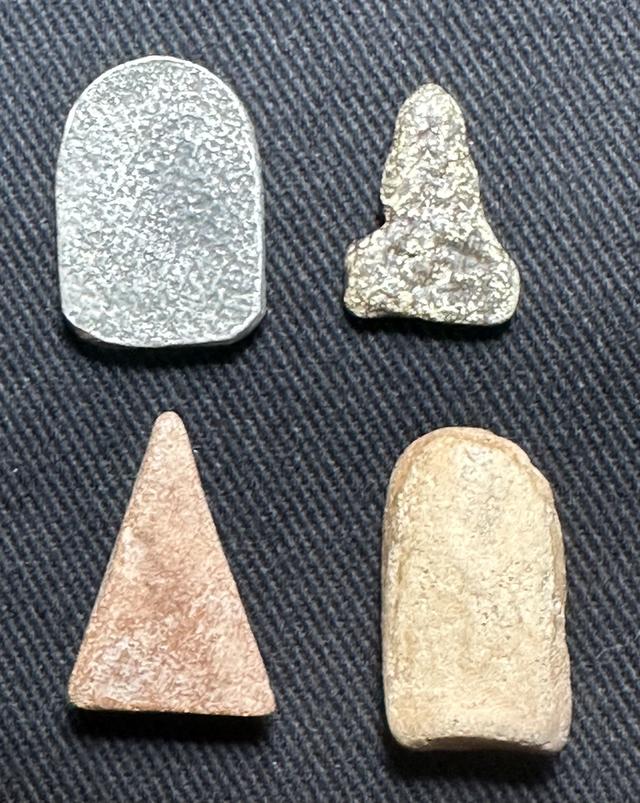 องค์ละ 900 🙏พระกรุ🙏พระซุ้มกอเนื้อชิน🙏พระร่วงนั่งสนิมแดง🙏พระนางพญา🙏พระคง รูปที่ 2