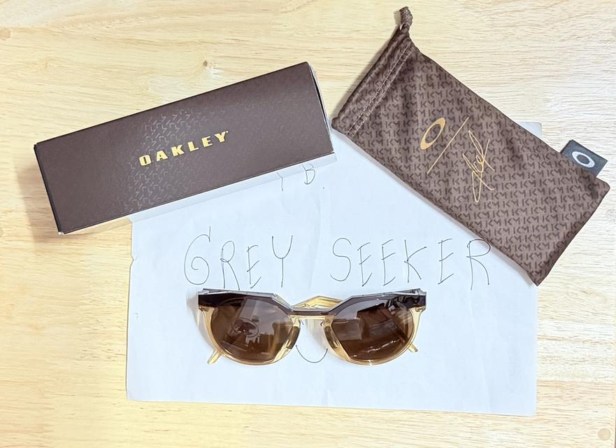 🔥 LIKE NEW • FULL SET • 100% AUTHENTIC OAKLEY 🔥