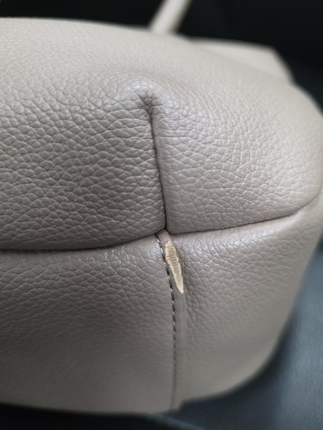 Anelloกระเป๋าสะพายไหล่ size Regular  รุ่น Legato Largo - Full Grain - LG-X0193  มือ2 ส่งต่อ สภาพดี มีร่องรอยการใช้งานบ้าง  ด้านในสะอาดส่วนด้านน รูปที่ 8