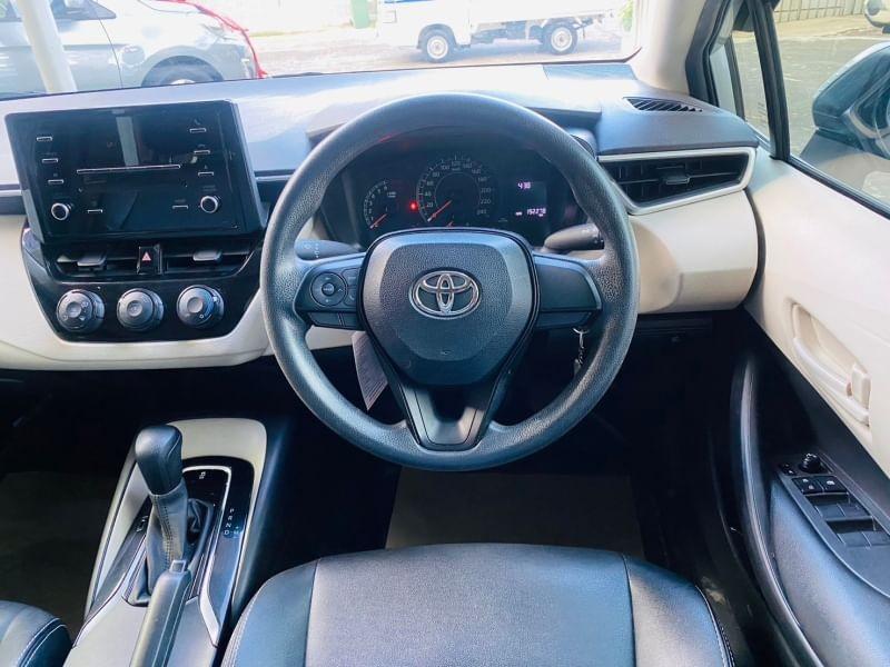 Toyota Corolla Altis 1.6 Limo