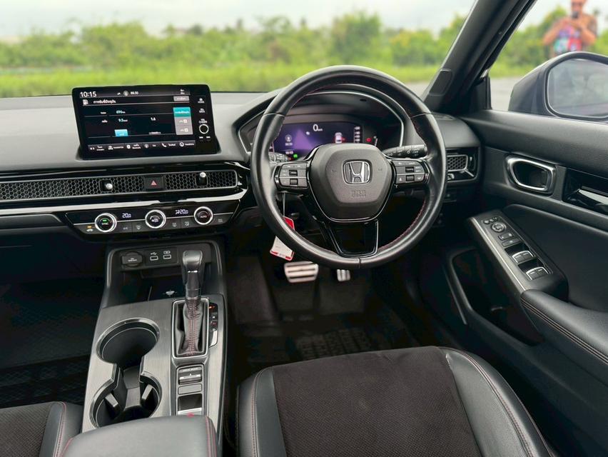 HONDA CIVIC FE Sedan 4dr e:HEV RS E-CVT FWD 2.0 Y22. สีดำ 15