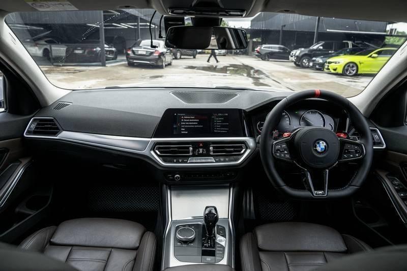 (แจ้งรหัสรถ 67GG3935) BMW 320d MSport LCi Look G20 2021 รูปที่ 8