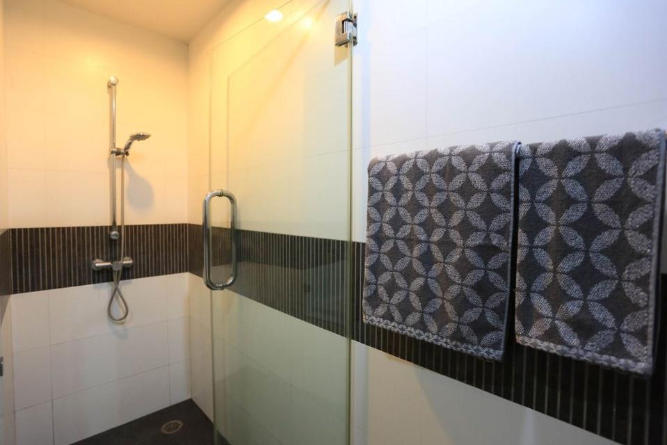 ขายคอนโด เออร์บานา สาทร ชั้น 21 วิวสระว่ายน้ำ ทำเลดี เดินทางสะดวก ใกล้รถไฟฟ้า BTS ศาลาแดง 11