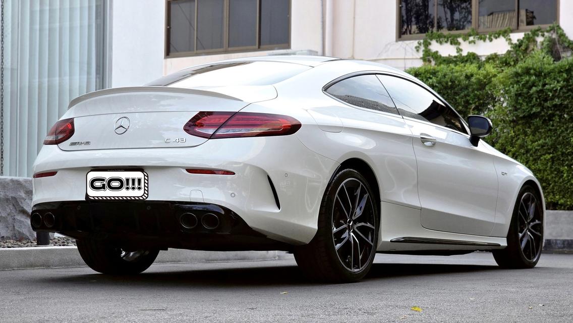 C43 Coupe Amg Facelift(Black Edition ) 4