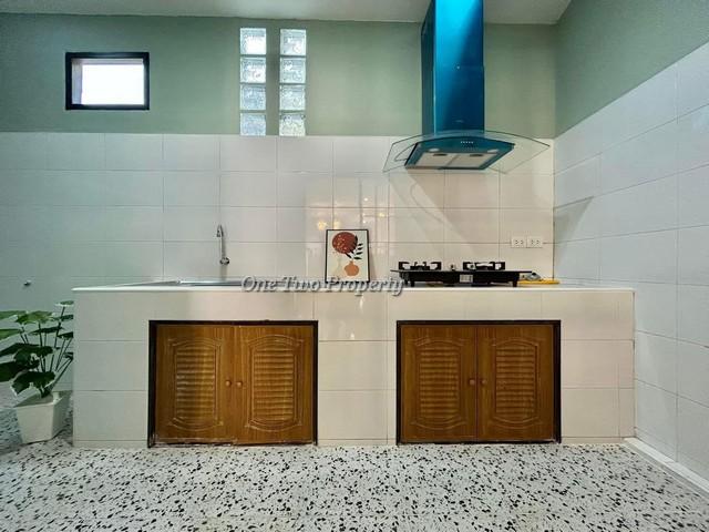 ขายทาวน์เฮ้าส์ 2 ชั้น  หมู่บ้านปัณณธร 3  พรประภานิมิต ตกแต่งครบ ติดถนนหลักของหมู่บ้าน ไม่มีค่าส่วนกลาง 12