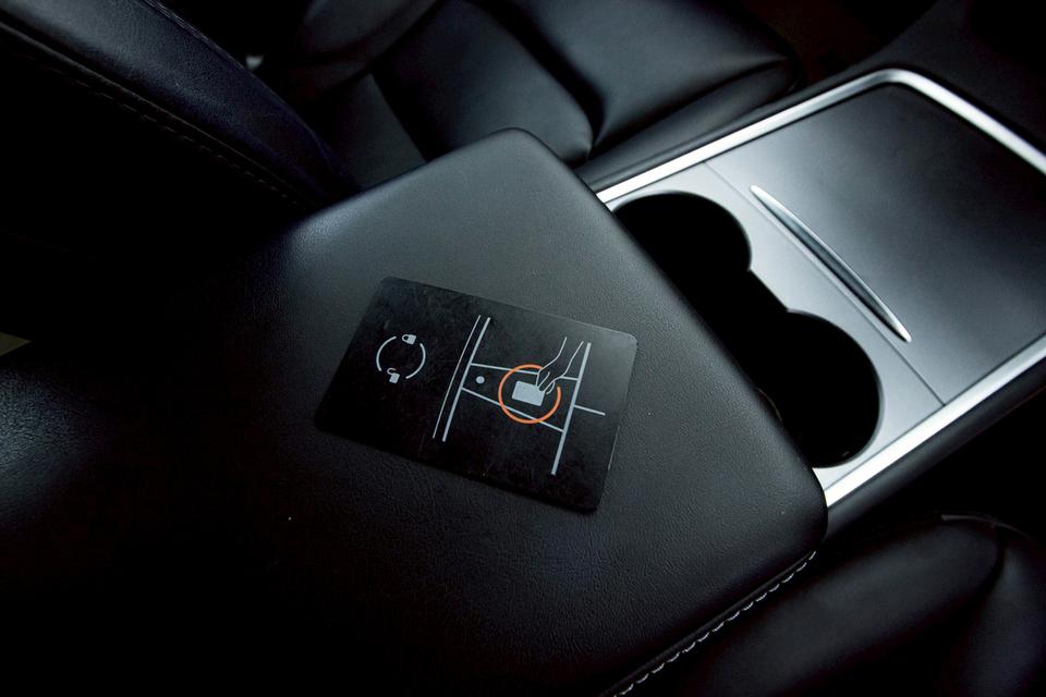 TESLA MODEL 3 STANDARD PLUS 2022 10