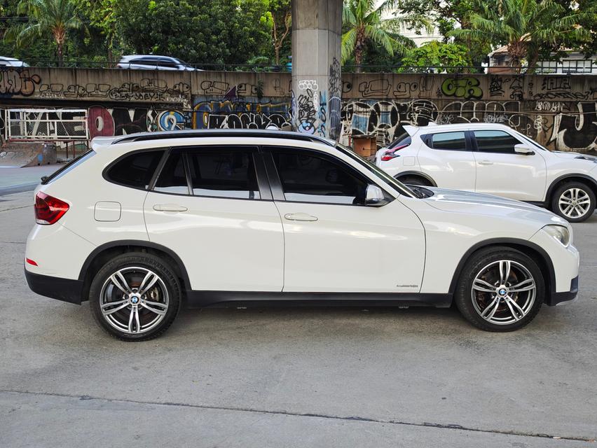 BMW X1 sDrive18i E84 ปี 2015 3