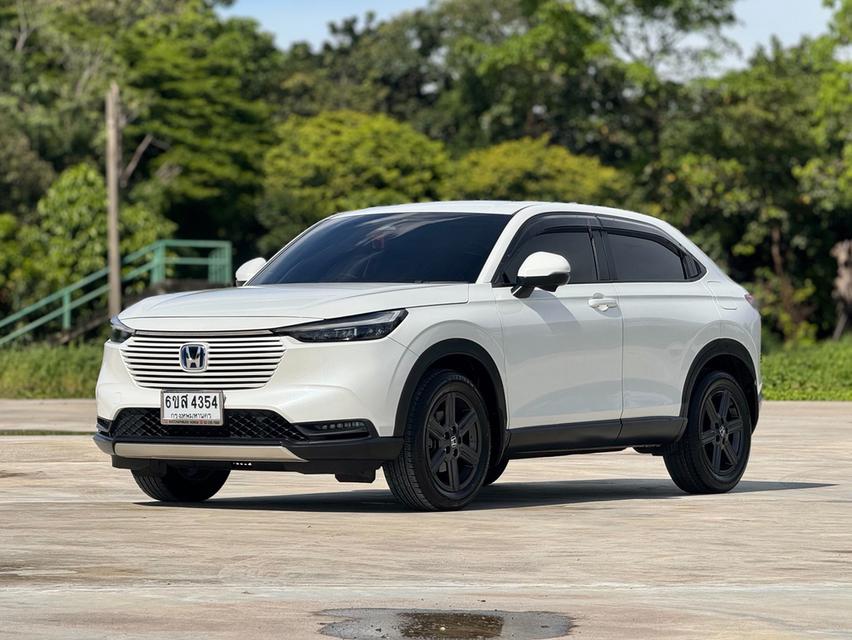 HONDA. HRV 1.5 e:HEV EL ปี 2022 เลขไมล์ 23,xxx km. สีขาว ออโต้ 