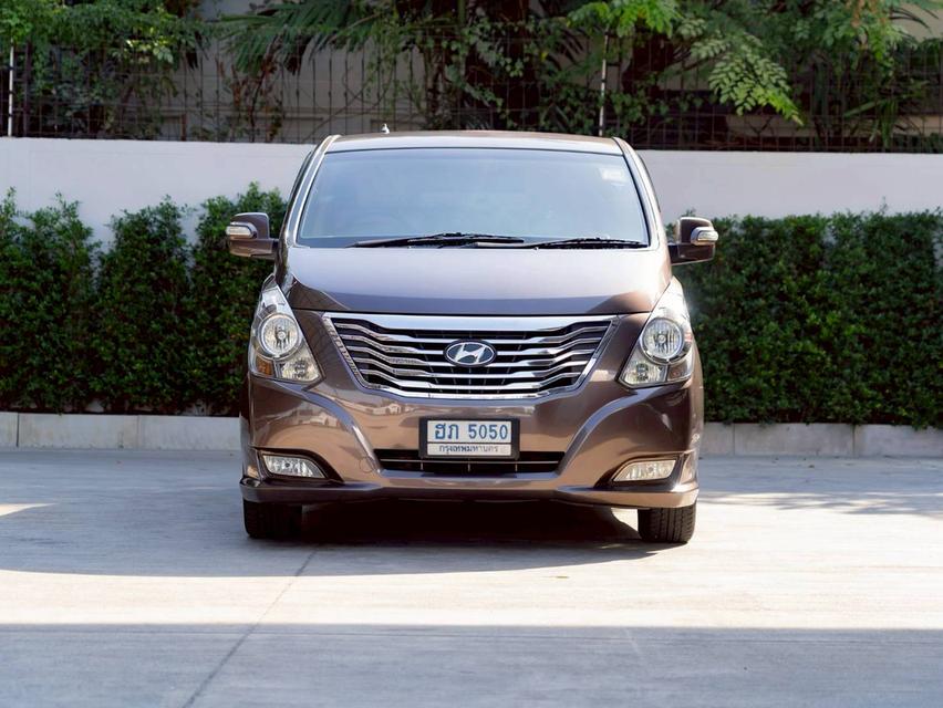 Hyundai H1 2.5Deluxe ปี16 2