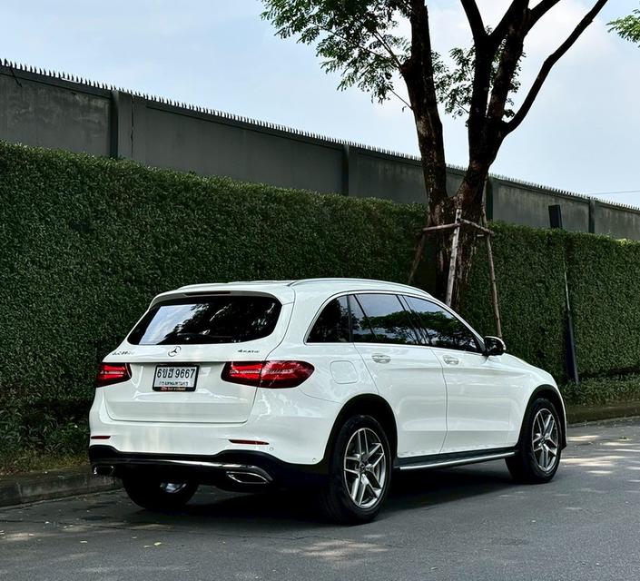 Benz GLC250 d AMG Dynamic ดีเซล สีขาว ปี 2019 รถบ้านมือเดียวป้ายแดง  ไม่เคยทำสี รูปที่ 6