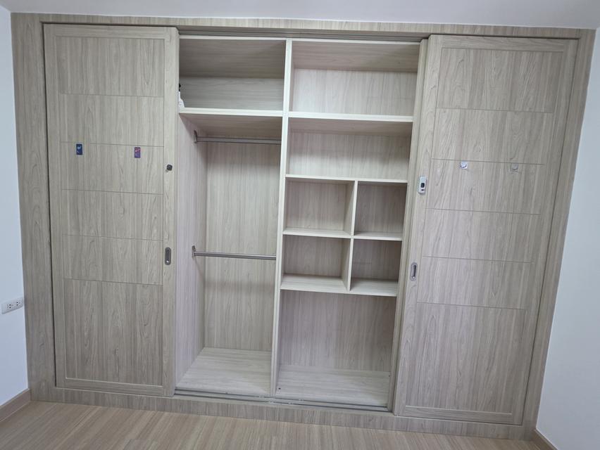 พื้นที่ 62.5 ตร.ม.ชั้น12 ห้องหัวมุม มี 2ห้องนอน 2ห้องน้ำ 9