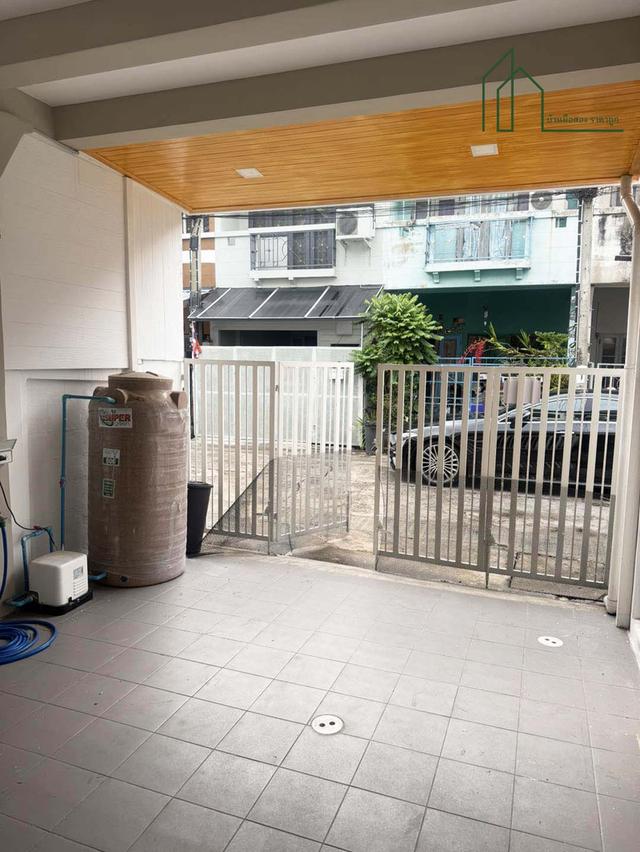 ทาวน์เฮาส์ 2 ชั้น หมู่บ้านบัวทองธานีพาร์ค ถนนกาญจนาภิเษก เกต ใกล้รถไฟฟ้าmrt คลองบางไผ่ 2