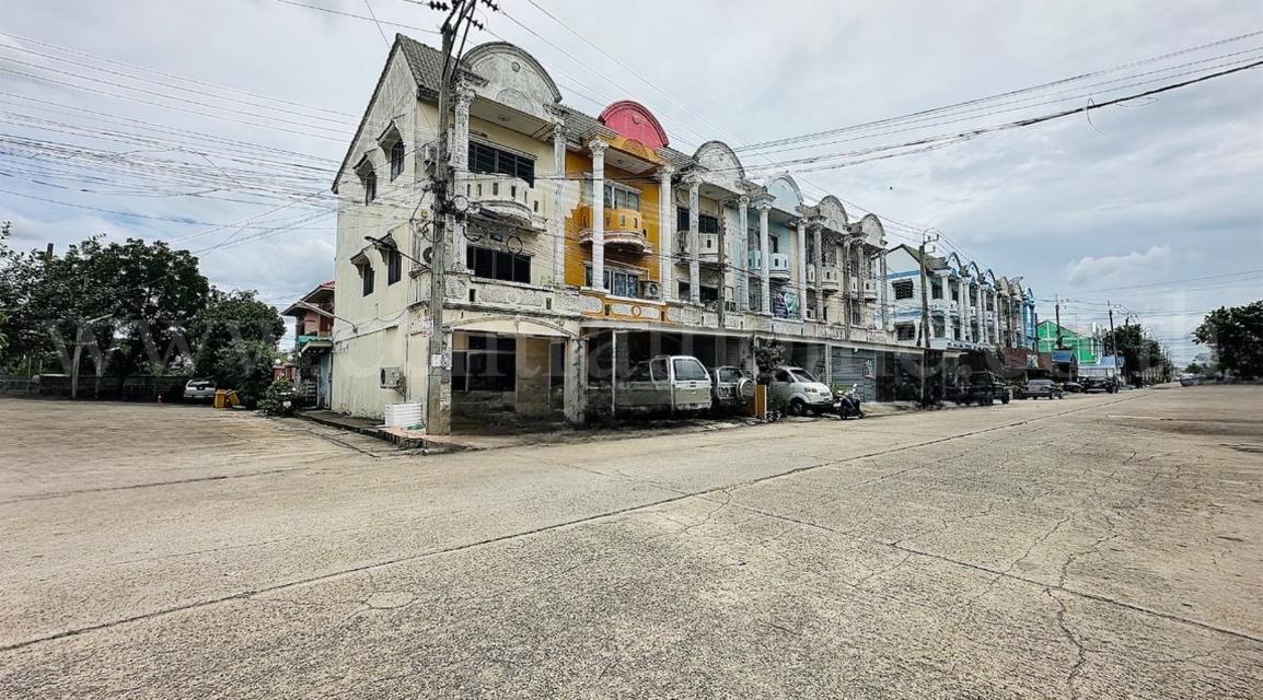 อาคารพาณิชย์ 3 ชั้น วิโรจน์วิลล์ บางบัวทอง นนทบุรี ราคาถูกที่สุด 5
