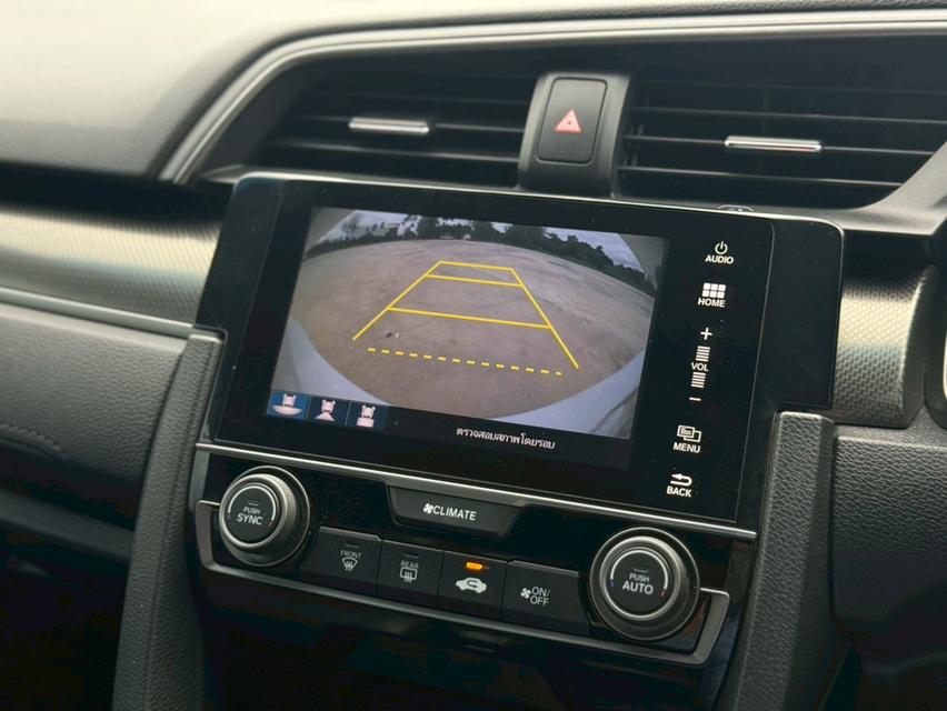 HONDA CIVIC FK  1.5 TURBO  สีขาว ปี 2018 เกียรออโต้   9