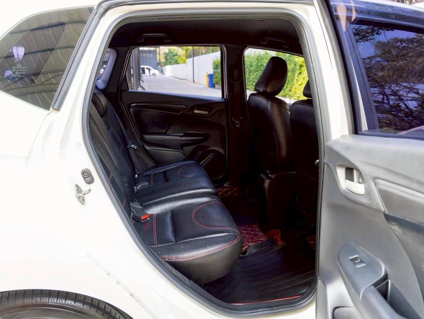 Honda jazz 1.5 RS ปีจด 2018 ♨️ #ประกันเครื่องเกียร์3ปี3หมื่นkm♨️ รูปที่ 7