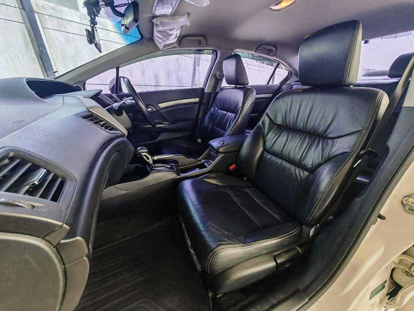 2013 HONDA CIVIC  1.8E FB รูปที่ 9