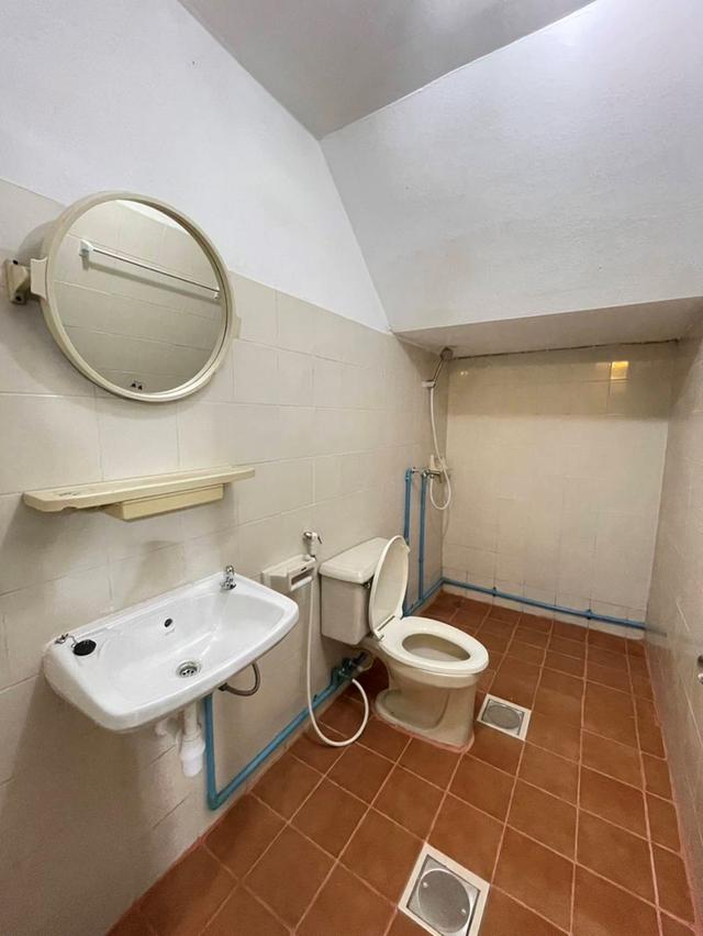 ให้เช่าทาวน์เฮ้าส์ 2 ชั้น ถนนนวลจันทร์ซอย 27 เขตบึงกุ่ม เนื้อที่ 28 ตรว 115 ตรม 6