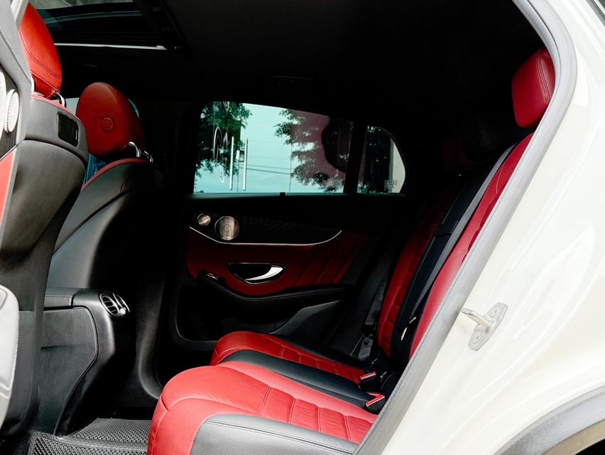 2020 BENZ GLC 250 COUPE รถมือเดียวออกป้ายแดง รถวิ่งน้อย เข้าศูนย์ทุกระยะ ไม่เคยมีอุบัติเหตุครับ 14