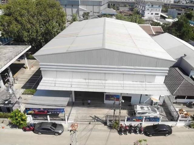 ให้เช่าโกดังพร้อมสำนักงาน 1,300 ตร.ม. ทำเล ย่านวัชรพล  รามอินทรา รถเทรลเลอร์  รถพ่วง เข้าออกสะดวก ใกล้ทางด่วน