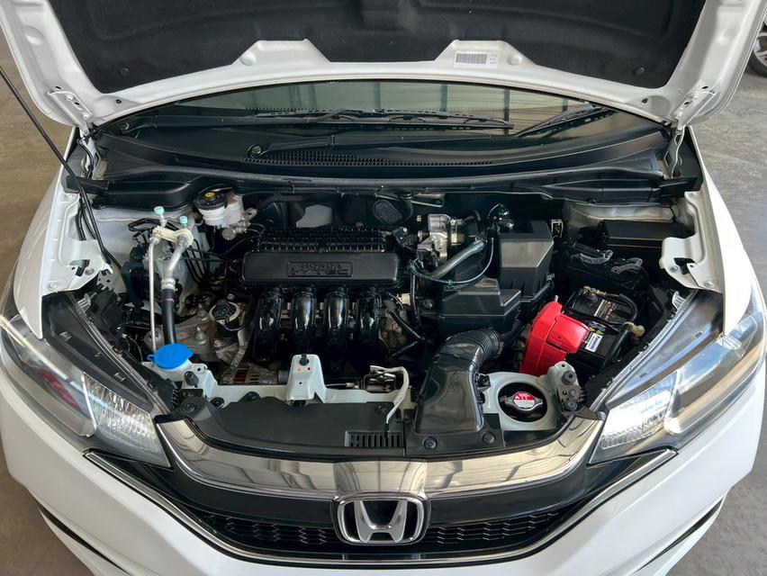 ปี 2020 HONDA JAZZ, 1.5 i-VTEC S โฉม ปี14-ปัจจุบันสีขาว เกียร์ออโต้ เครื่องเบนซิน มือเดียวป้ายแดง 17