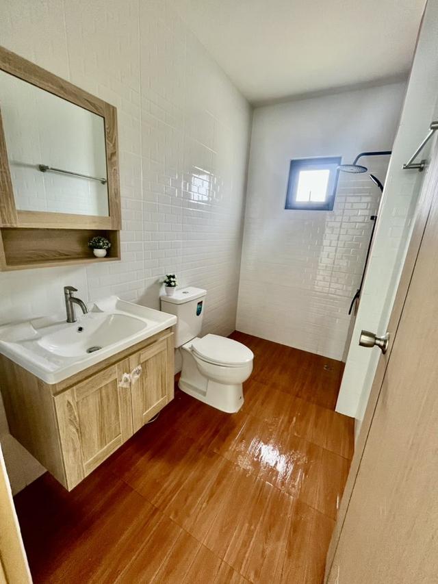 บ้านเดี่ยวหลุดจอง 1 หลังสุดท้าย 2 ห้องนอน 2 ห้องน้ำ 2 จอดรถ บ้านเสร็จ พร้อมอยู่ ไม่ต้องใช้เงินดาวน์ 4