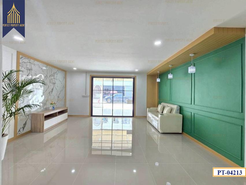 ทาวน์เฮ้าส์รสสุคนธ์ บางใหญ่ พร้อมอยู่ 4