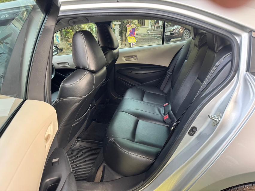 TOYOTA ALTIS 1.6 LIMO AUTO 2019 7