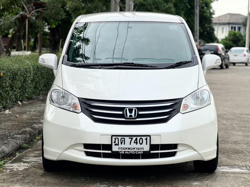 Honda Freed 1.5E ปี2010 ประตูสไลด์ไฟฟ้าเกียร์ :ออโต้ เครื่องยนต์ :เบนซิน สี :ขาว