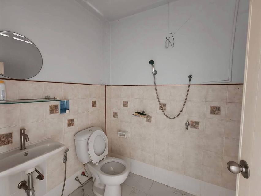 อาคารพาณิชย์ 3.5 ชั้น ซอยมิตรภาพ ซอย 15 ถนนมิตรภาพ ตำบลสุรนารี อำเภอเมืองนครราชสีมา จังหวัดนครราชสีมา 14