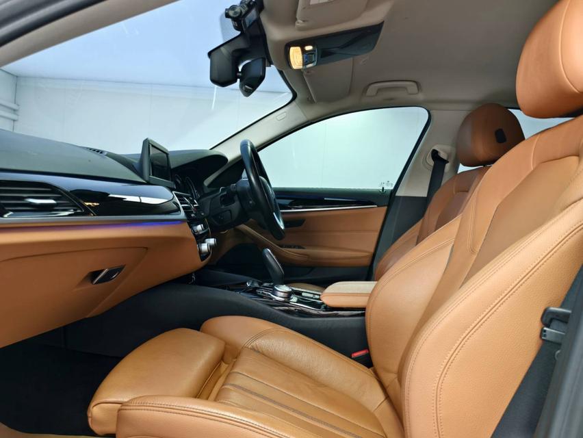 BMW 530e Elite Plug-in Hybrid 2019 9