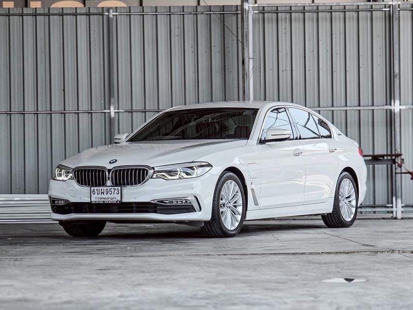 รหัสรถ CBLX9573 🔥 BMW 530e G30 Luxury Plug-in Hybrid 2018(จดปี 2019)