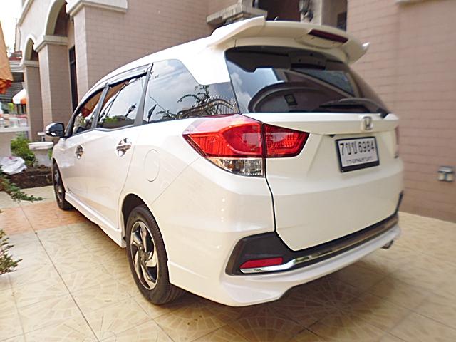 2015 HONDA MOBILIO 1.5RS ออโต้ รุ่นTOPเบาะ 3 ตอน สวยจัด ชุดแต่งรอบคัน ซื้อสดไม่มีVAT ทะเบียนพร้อมโอน เครดิตดีฟรีดาวน์ รูปที่ 6