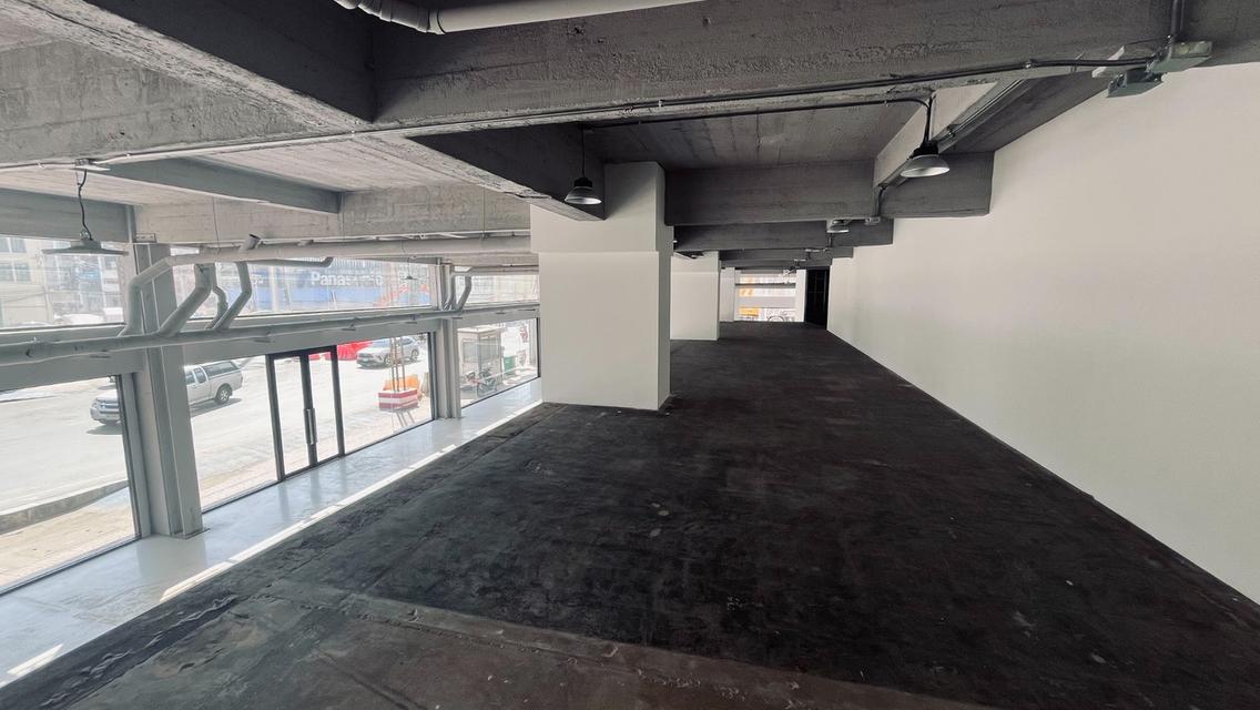 ให้เช่าพื้นที่ชั้น 1 อาคาร MSM (ย่านสามยอด) – พื้นที่กว้าง 900 ตร.ม. 8