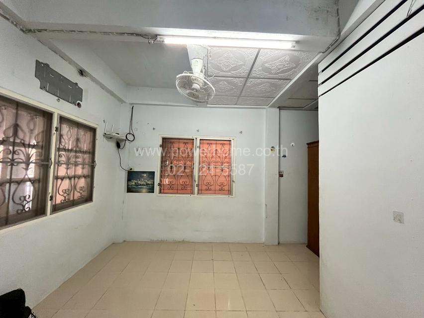 หมู่บ้านนันทวันเซนต์ 1 หนองจอก ซอย สังฆสันติสุข 34 ใกล้โรงเรียนเซนต์เทเรซา หนองจอก ถนนมิตรไมตรี แขวงกระทุ่มราย เขตหนองจอก กรุงเทพมหานคร 6