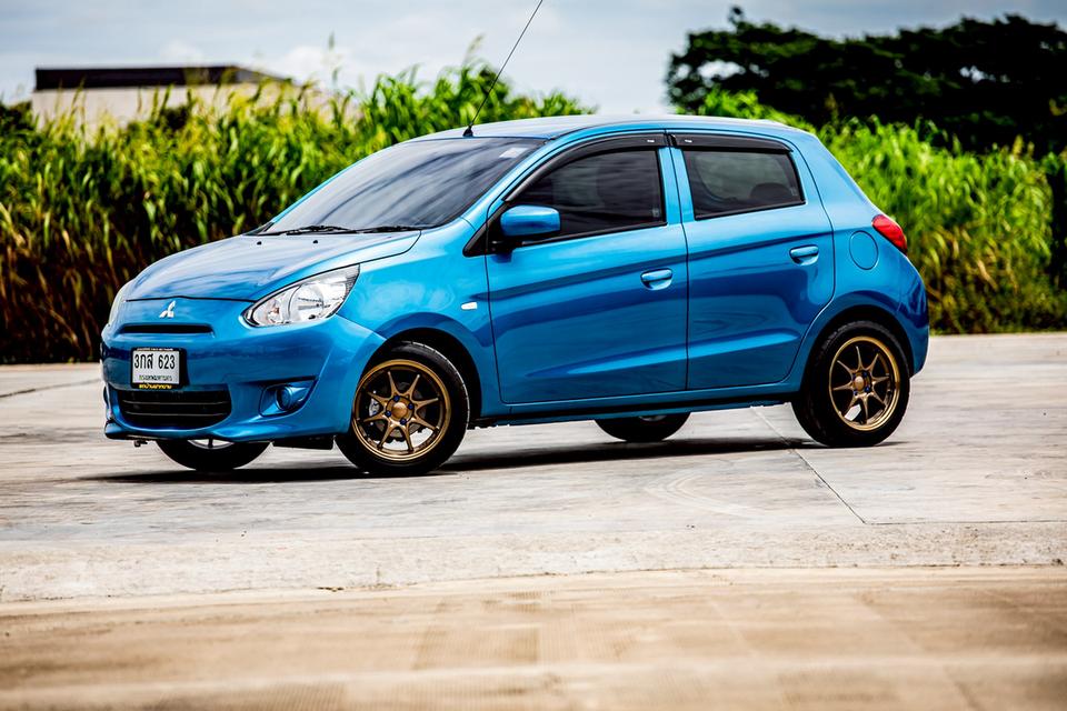 Mitsubishi Mirage 1.2 GL ปี 2013 เกียร์ธรรมดา สีฟ้า 11