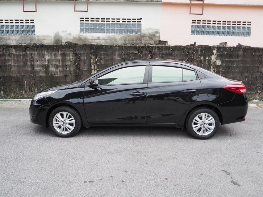 TOYOTA YARIS ATIV 1.2 E  ปี 2020 4
