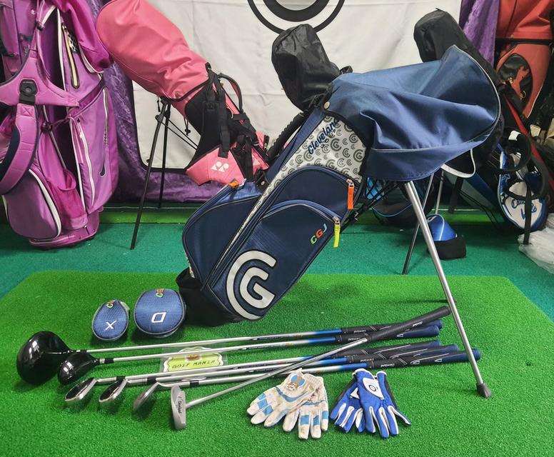 ชุดกอล์ฟเด็ก  Cleveland Jr. CGJ2⛳️ 7-9  ปี  44 - 53" ( 110-135 cm.)