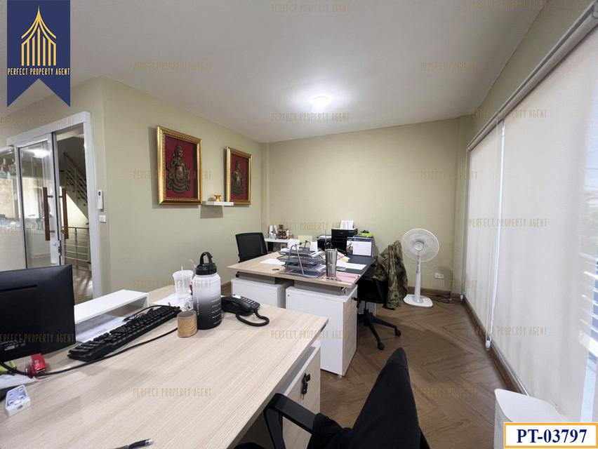 ขายโฮมออฟฟิศ บิสทาวน์ ศรีนครินทร์ (Biztown Srinakarin) ติด bts สายสีเหลือง ต่อเติมเต็มพื้นที่ทั้งหลัง 8