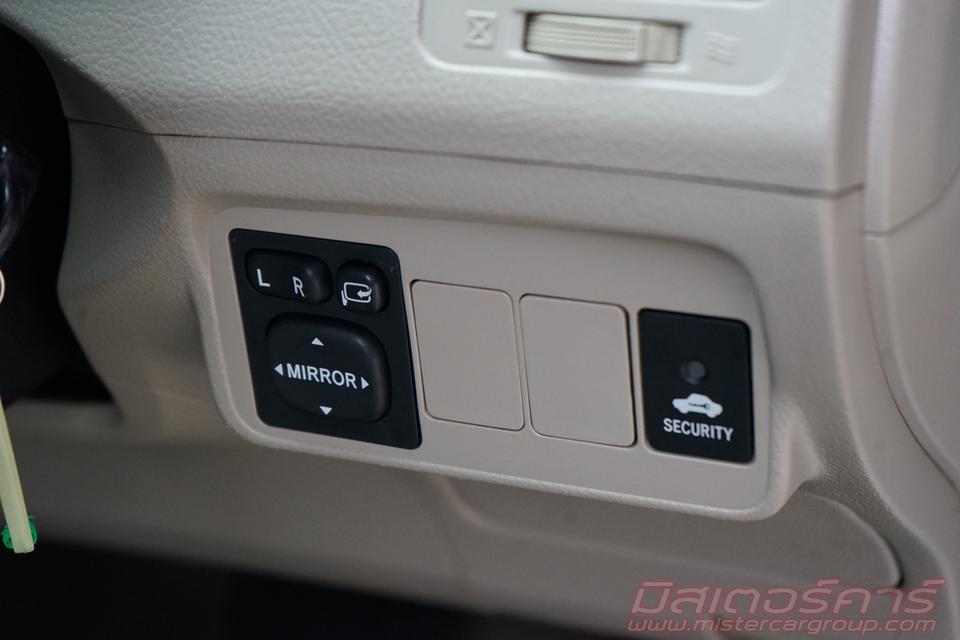 2013 TOYOTA COROLLA  ALTIS 1.6 G 17