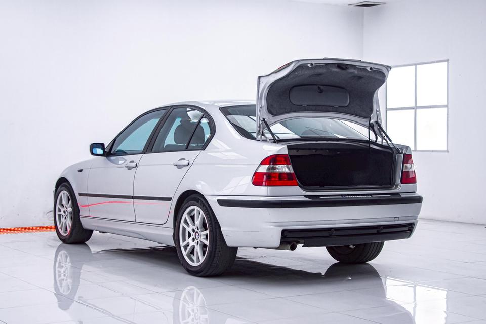 BMW SERIES 3 318iA E46 2003