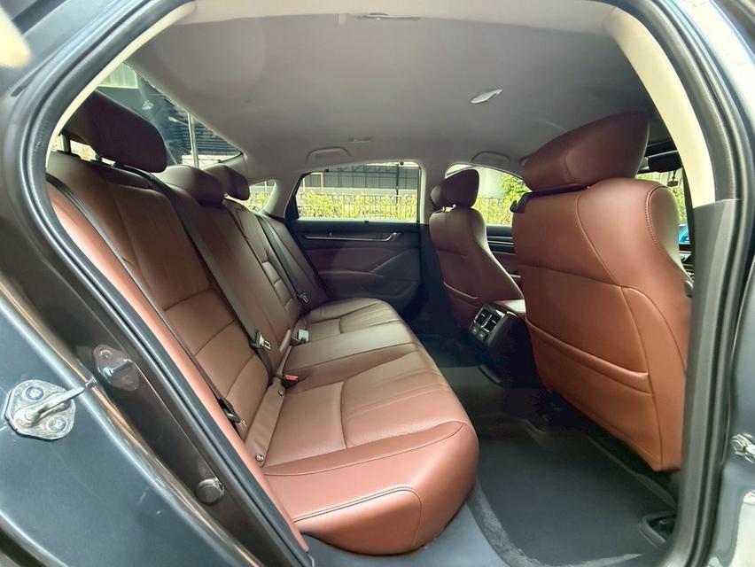 Honda Accord MNC ปี 2022 แต่งแน่นทั้งคัน ของแต่งหลักแสน ราคาต่ำกว่าล้าน รูปที่ 10