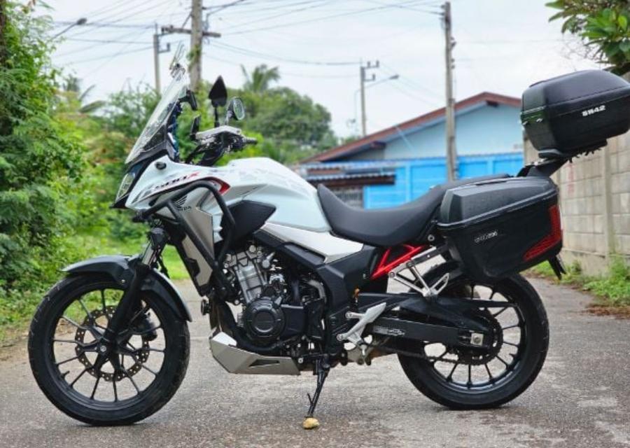 Honda CB500X สีขาว 2