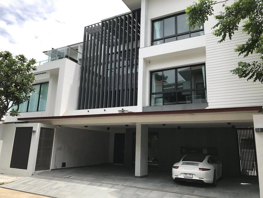 Luxury Family House for Rent Issara Ramkhamhaeng 1