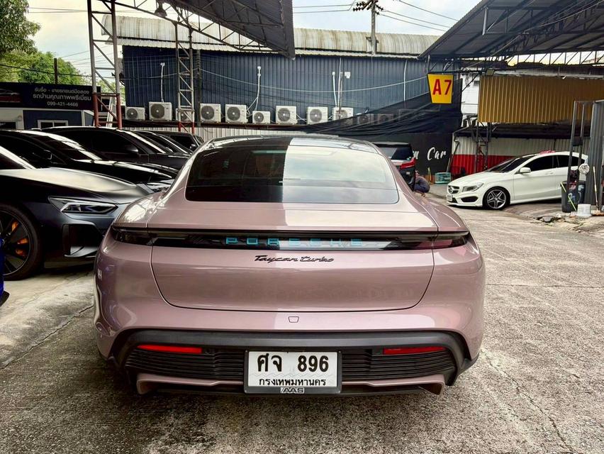 Porsche Taycan Turbo