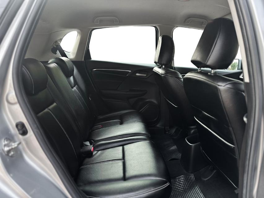 Honda Jazz GK V 2019 AT รูปที่ 18